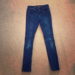 Juniors skinny jeans